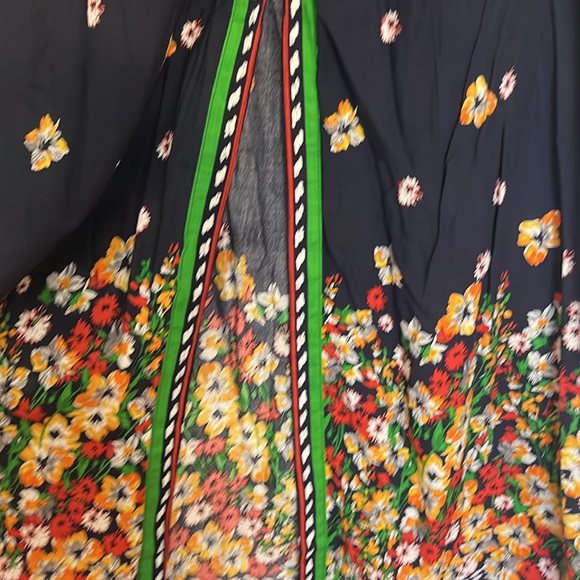 NWT - Love riche Maxi Navy Floral Print Skirt with Elastic Waist and Open Front - Picture 5 of 8